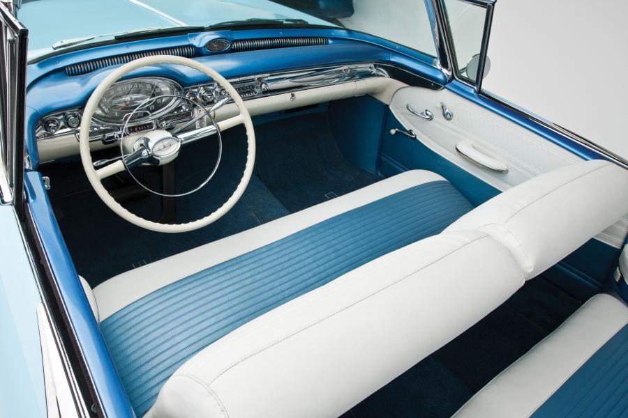  Oldsmobile Golden Rocket 88 J-2 Convertible 1957 года  (фото 18 из 21)